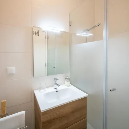 Family And Executive Apartamento Lisboa